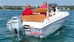 huracan_5.7_prua al vento_barca usata con garanzia_barchebellandi_11