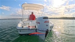RAnieri_azzurra_usato_lagodigarda_barchebellandi_23