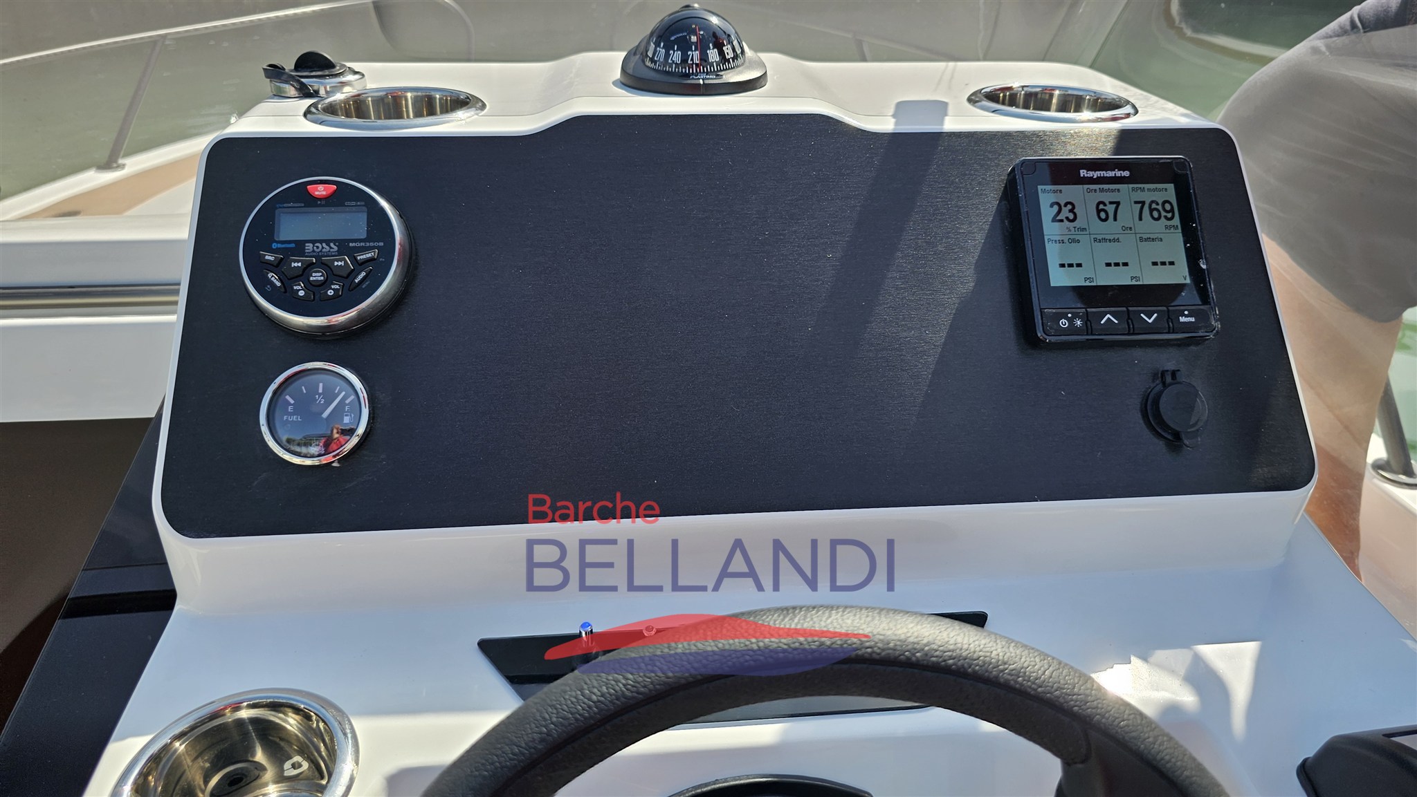 beneteau_flyer7sundeck_150Honda_nuova_pronta consegna_5