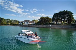 beneteau_Antares_7_V2_barchebellandi_Antares-7-lifestyle-84.jpg-1900px