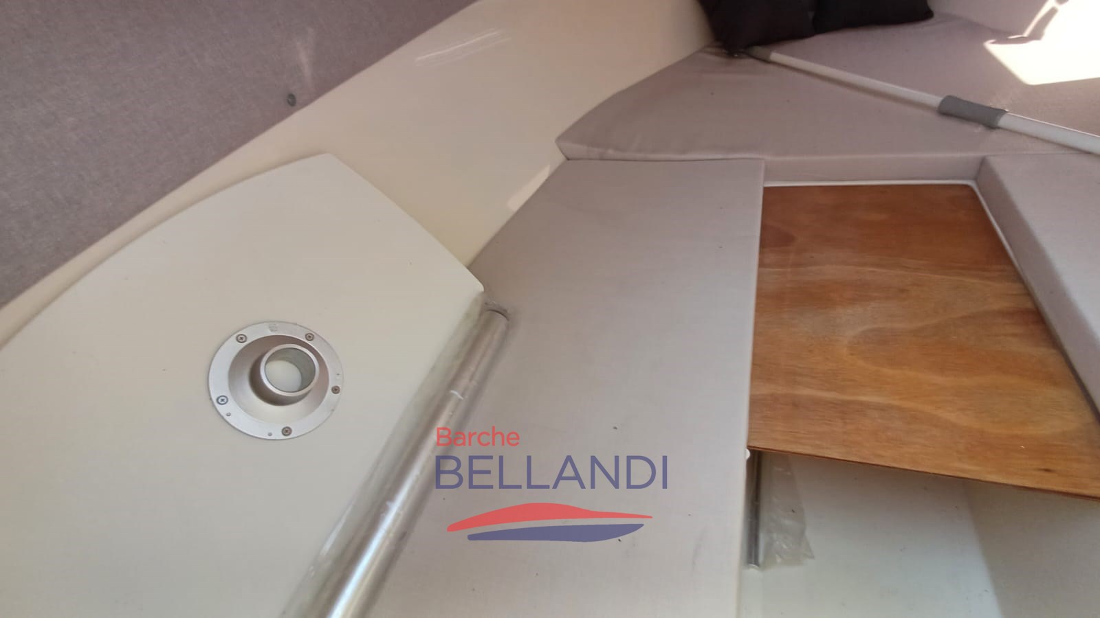 EOLO 650 DAY PRONTA CONSEGNA - BARCHE BELLANDI - LAGO DI GARDA (3)