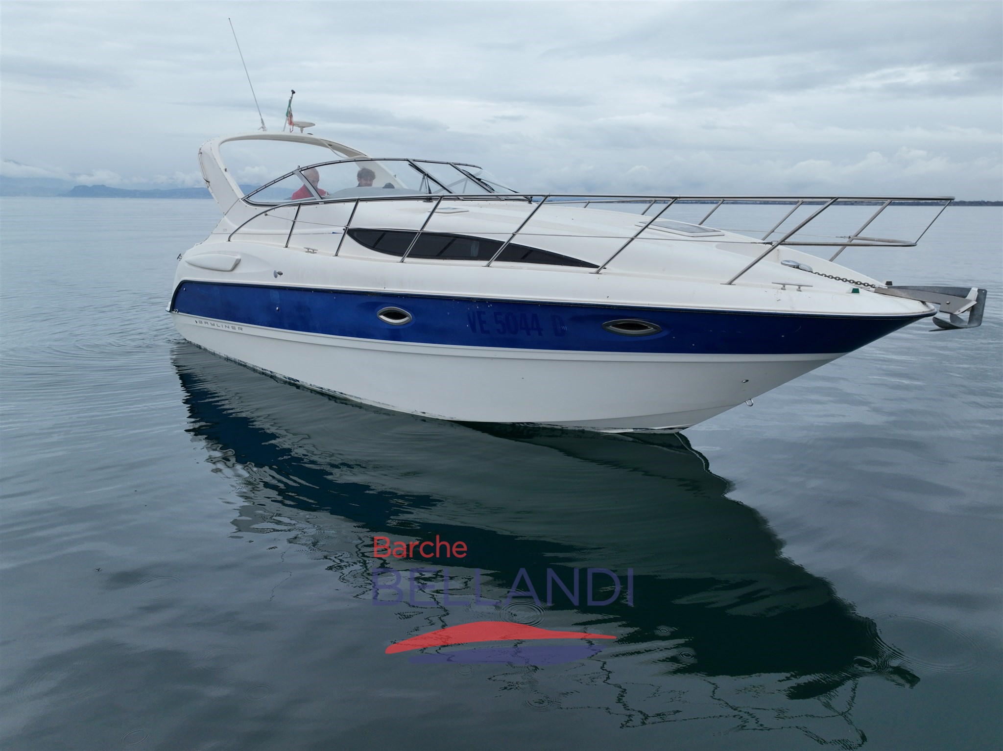 bayliner_305_barcausata_lagodigarda_barchebellandi26