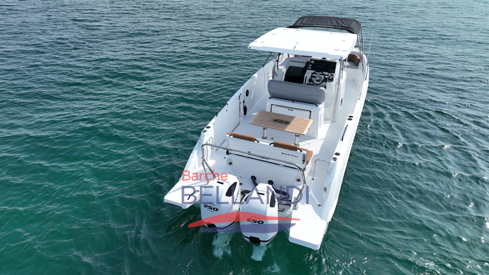 beneteau_flyer_9_spacedeck_honda_250_barchebellandi_lagodigarda_13