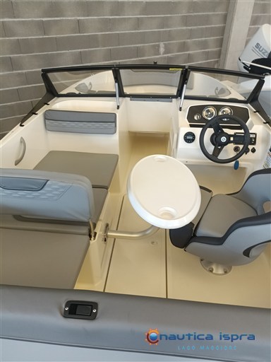 Bayliner_M19 (4)