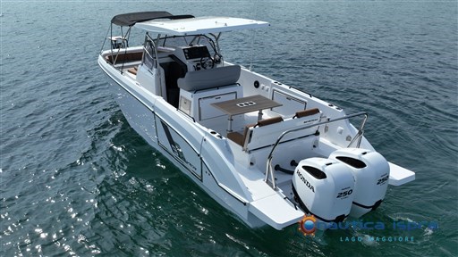 beneteau_flyer_9_spacedeck_honda_250_barchebellandi_lagodigarda_18