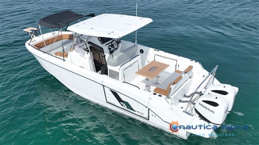 beneteau_flyer_9_spacedeck_honda_250_barchebellandi_lagodigarda_14