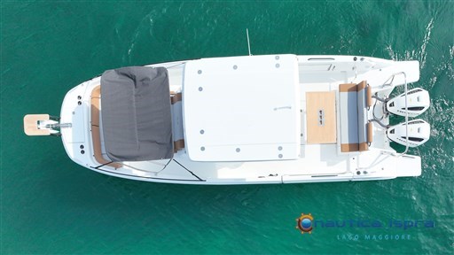 beneteau_flyer_9_spacedeck_honda_250_barchebellandi_lagodigarda_20