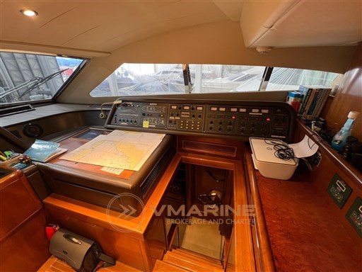 Ferretti Yachts Custom Line 94