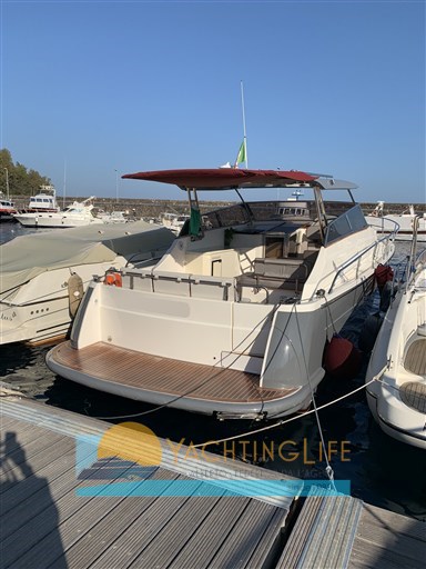 Cantieri Estensi 380 America