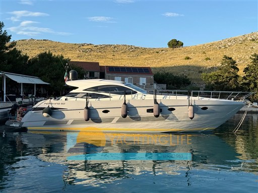 Pershing 50'