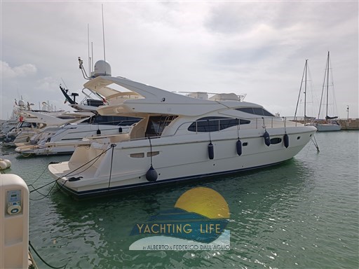 Ferretti Yachts Ferretti 590