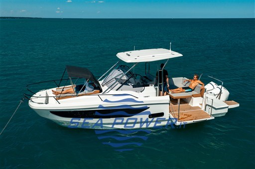 FLYER-9-SUNDECK_IMAGE_EXT_LIFESTYLE
