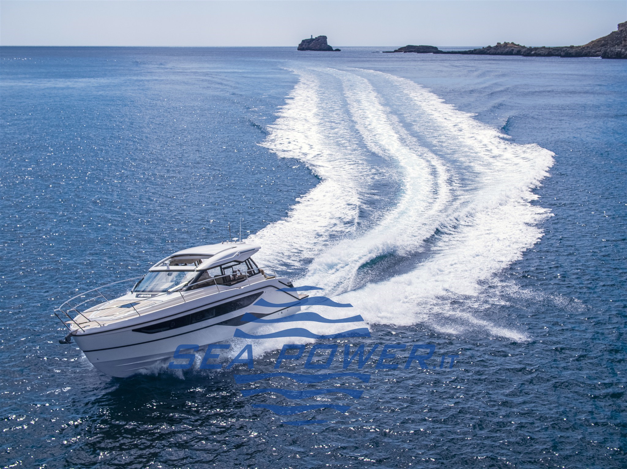 250305_Bavaria SR38 © YachtShot T013