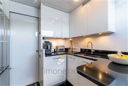 Sanlorenzo 82 - Kitchen