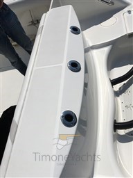 Boston Whaler 320 Outrage