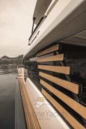 AZIMUT MAGELLANO 60 ESTERNI