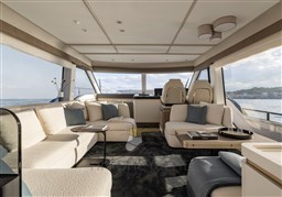 AZIMUT MAGELLANO 60 INTERNI SALONE