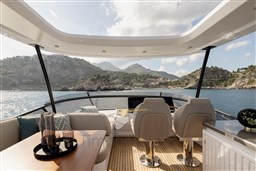 AZIMUT MAGELLANO 60 ESTERNI FLYBRIDGE