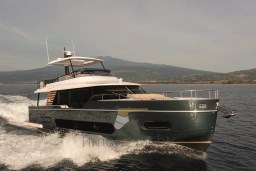 AZIMUT MAGELLANO 60 ESTERNI