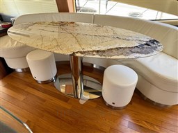 Aicon 56 Flybridge - Dinette marble table