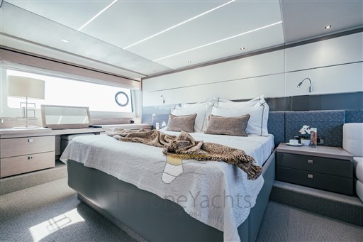 50 Sunseeker_Master Cab.jpg