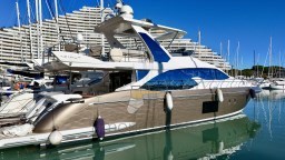 Azimut 66 Fly