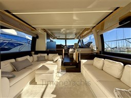 Azimut 66 Fly