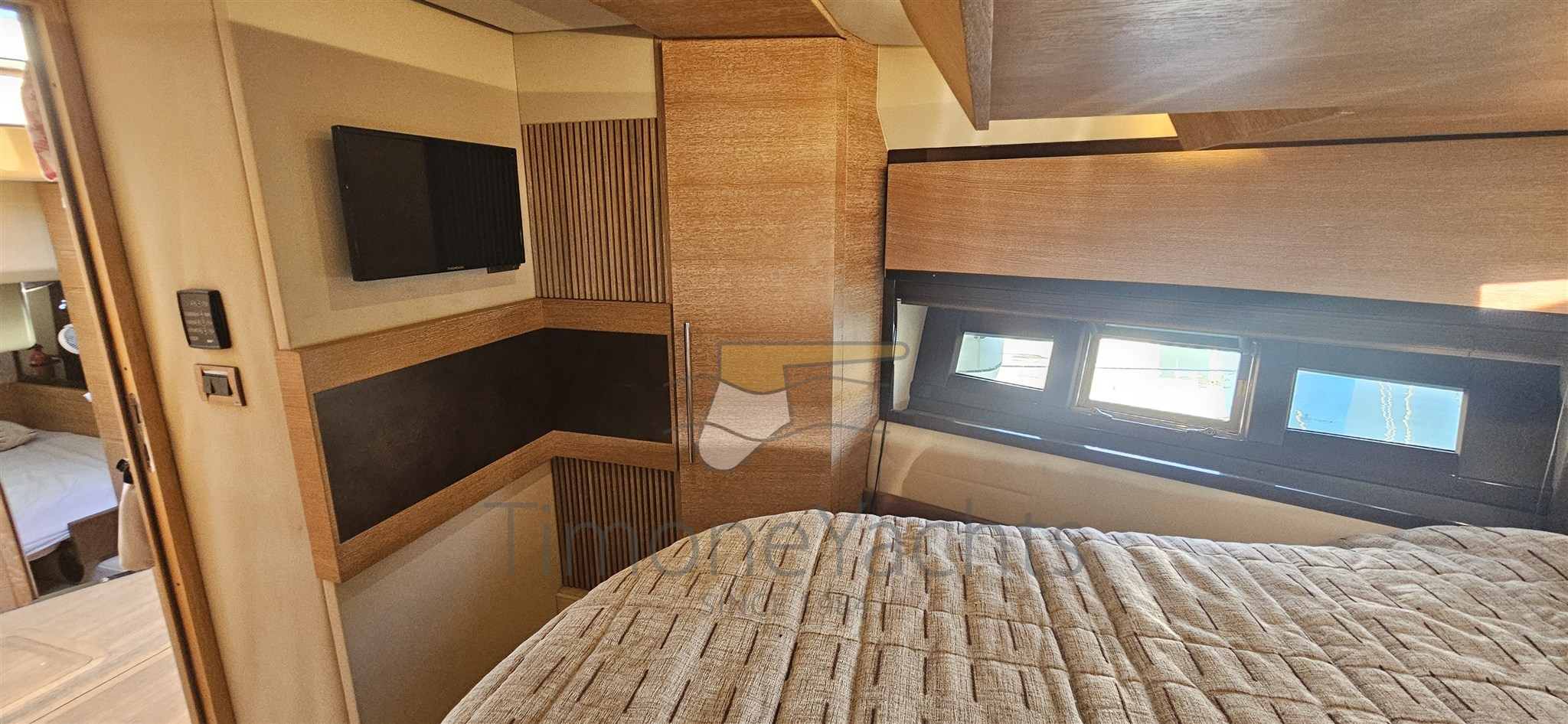 Azimut 47 Fly