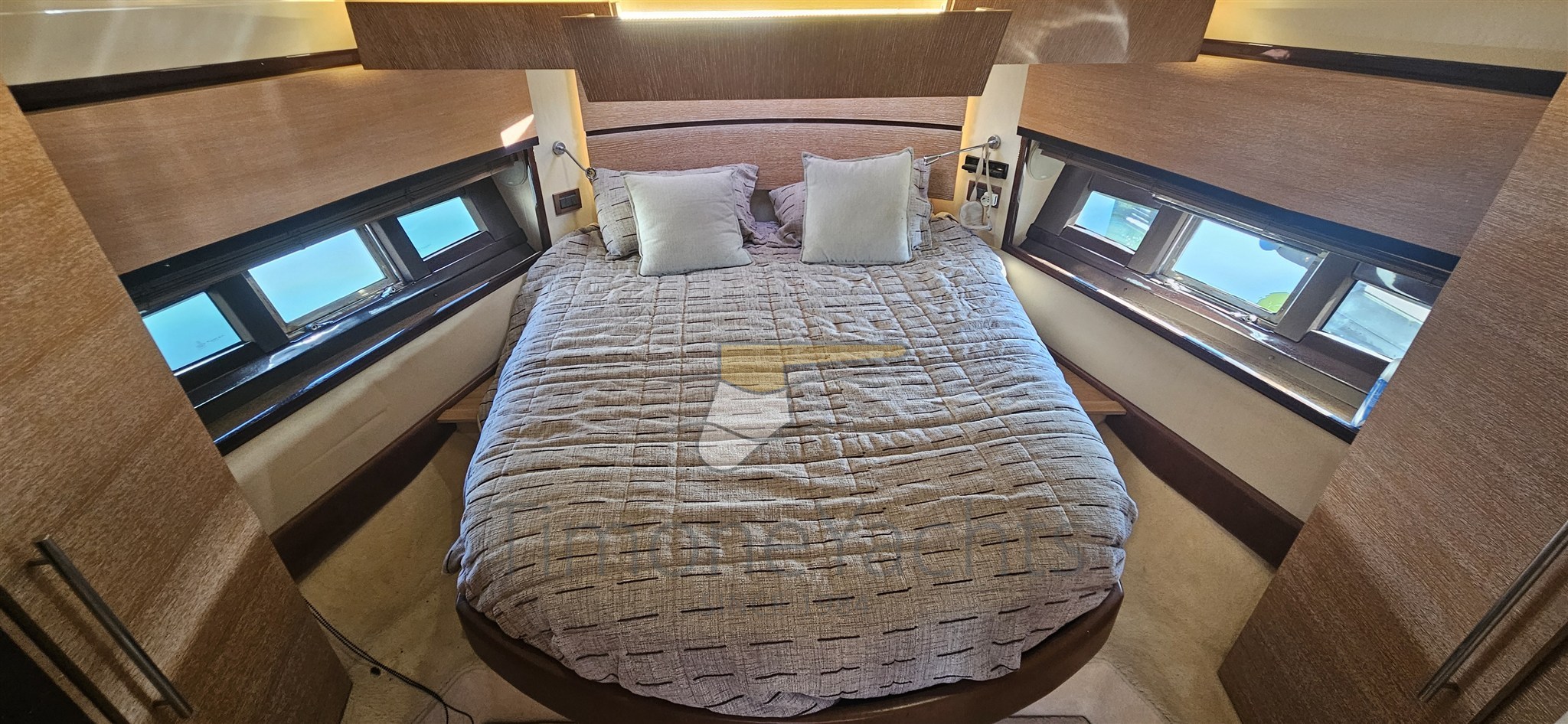 Azimut 47 Fly