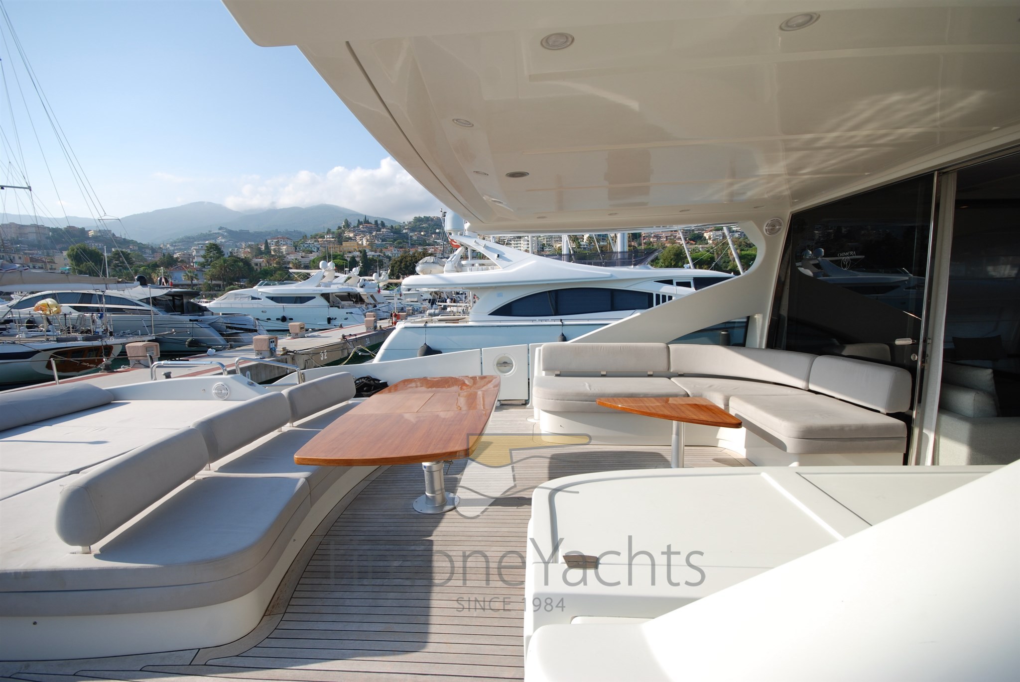 azimut-86s-chimera - 10.jpeg