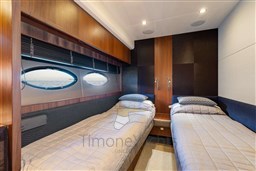 Princess Yachts 72 - Guest cabin