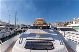 Princess Yachts 72 - Bow