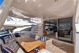 Princess Yachts 72 - Cockpit