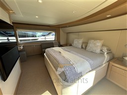 Custom Line Navetta 26 (2012) Timone Yachts
