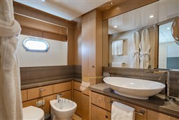 Custom Line Navetta 26 (2012) Timone Yachts