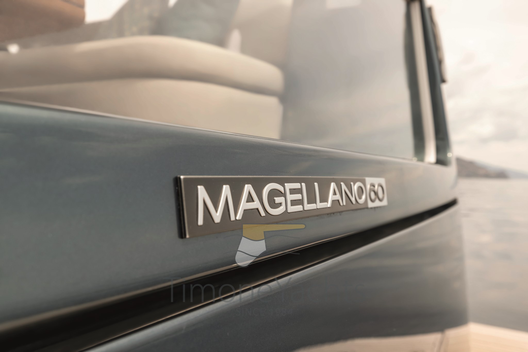 AZIMUT MAGELLANO 60 ESTERNI POPPA