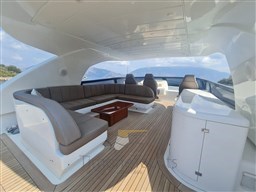 MAIORA 23S FLYBRIDGE