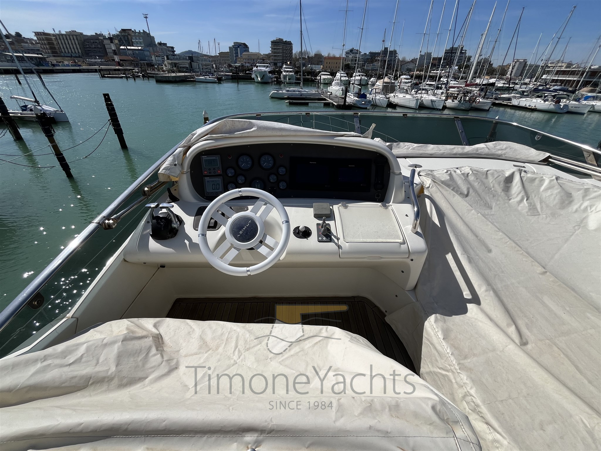 Azimut 62 fly