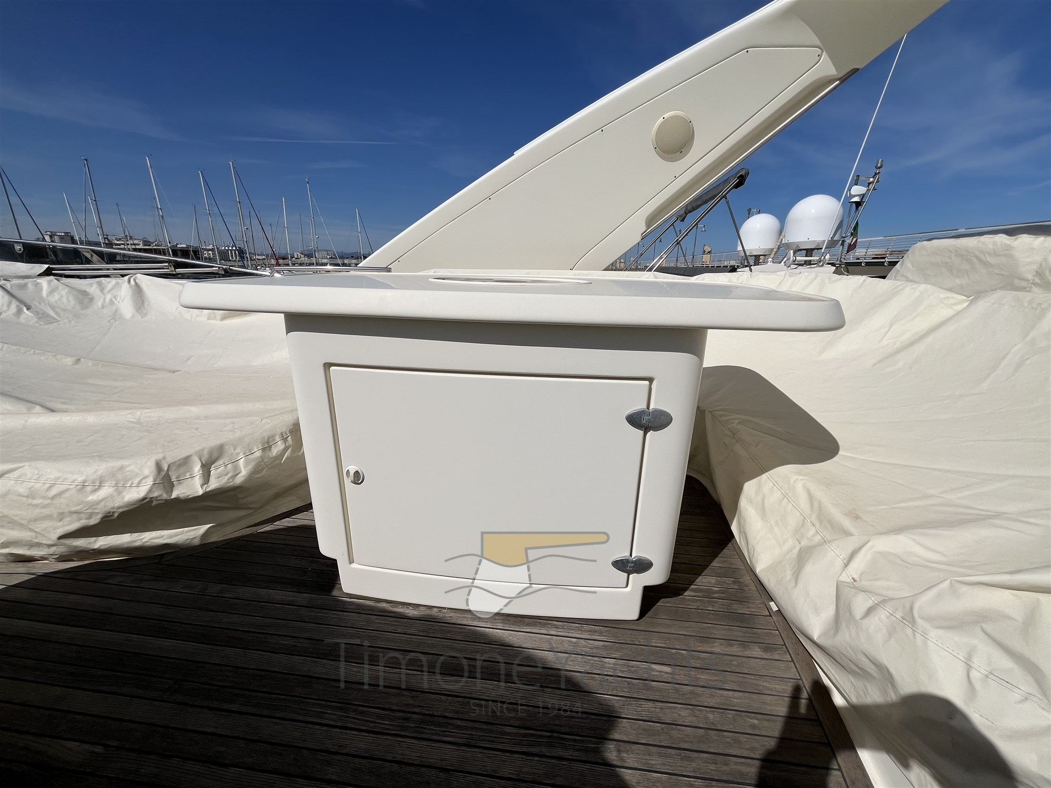 Azimut 62 fly