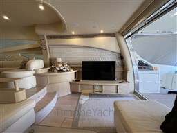 Azimut 62 fly