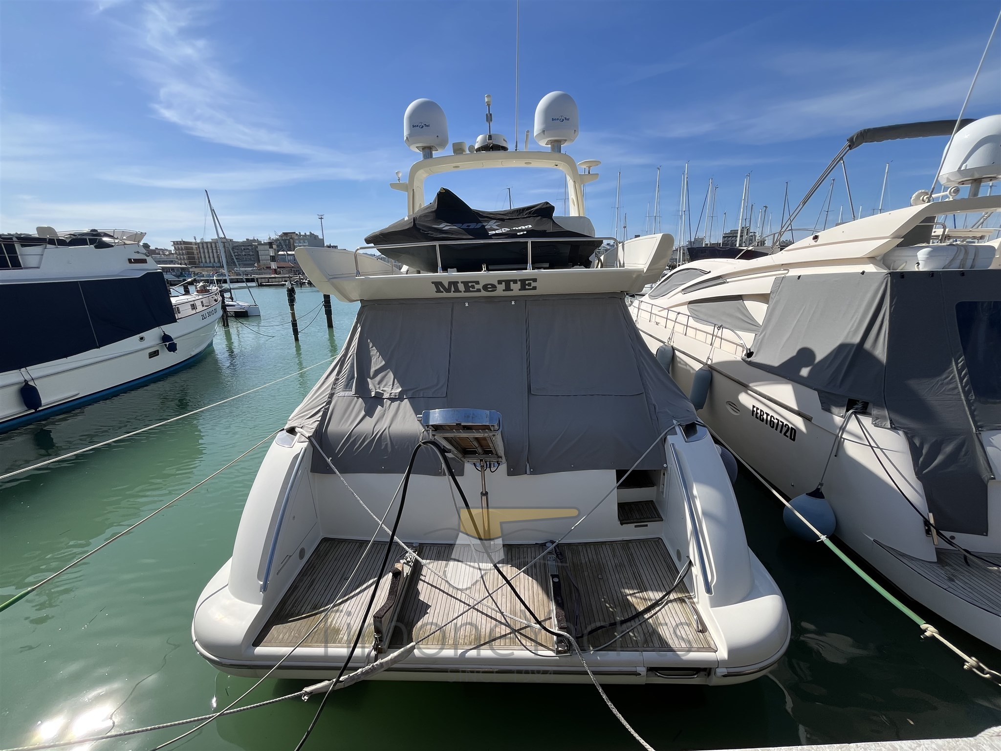 Azimut 62