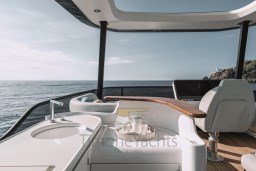 AZIMUT FLY 68 ESTERNI FLYBRIDGE