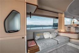 AZIMUT FLY 68 INTERNI SALONE