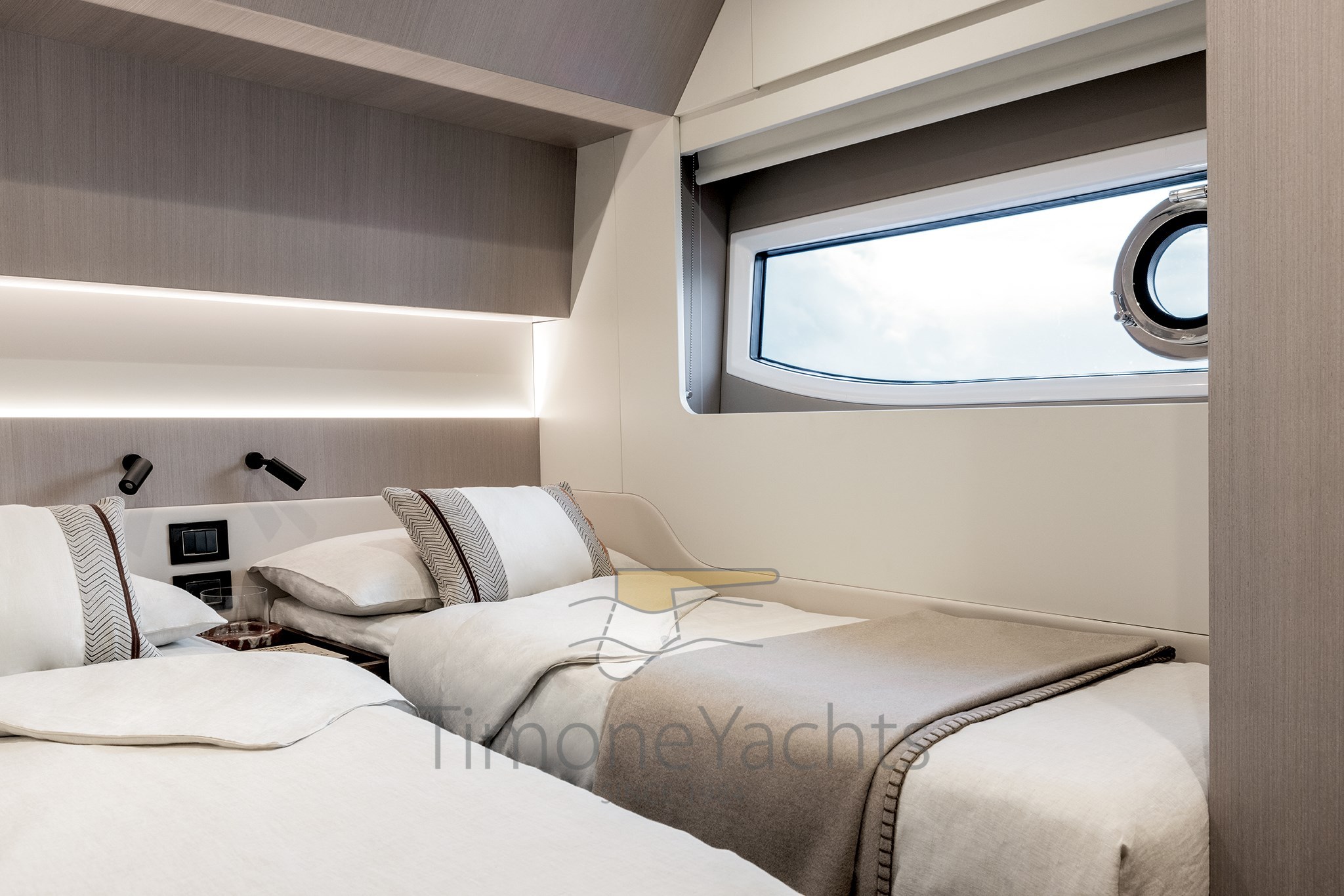Azimut S7 Cabina Ospiti 1