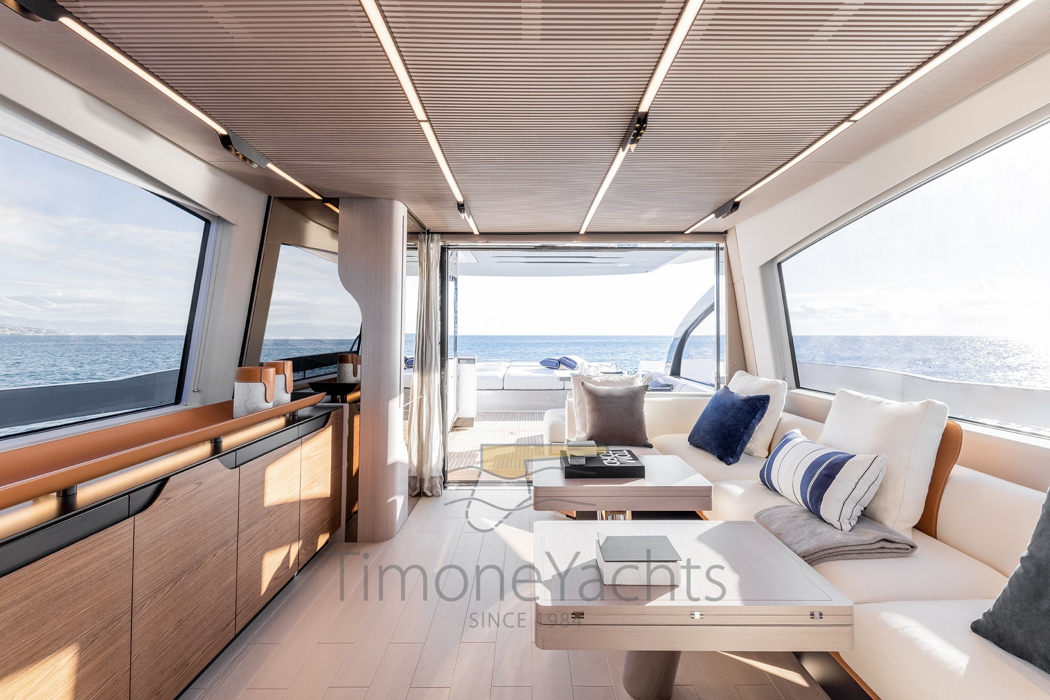 Azimut S7 Salone