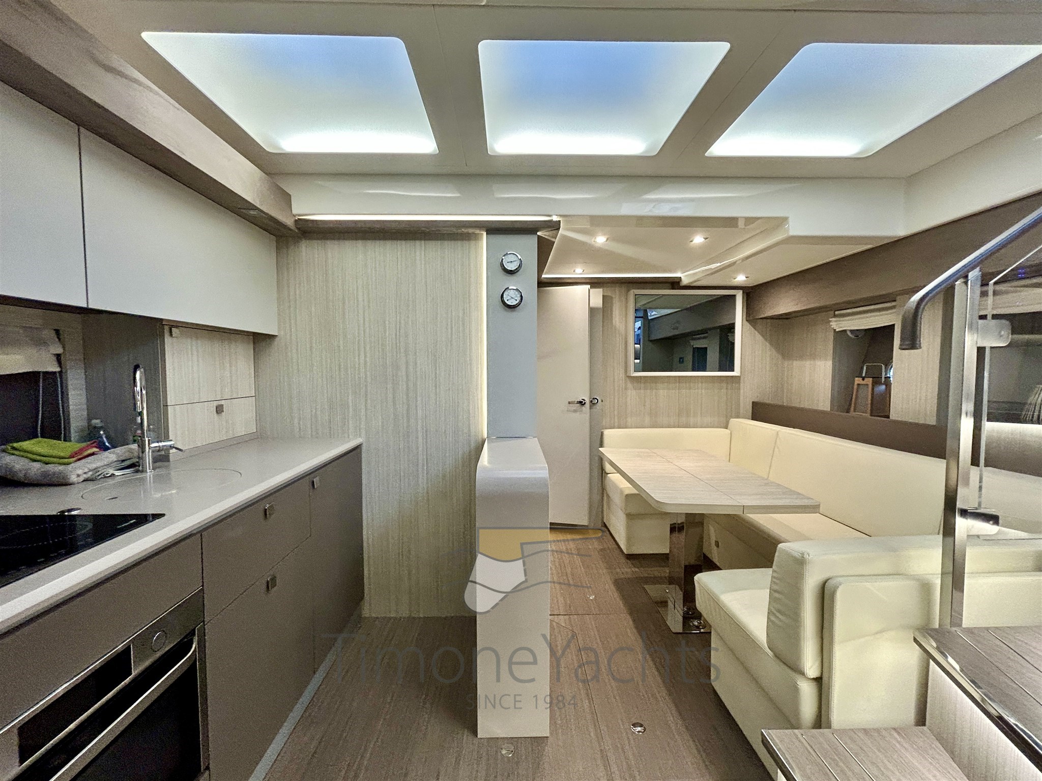 Cranchi 60 ST - Dinette