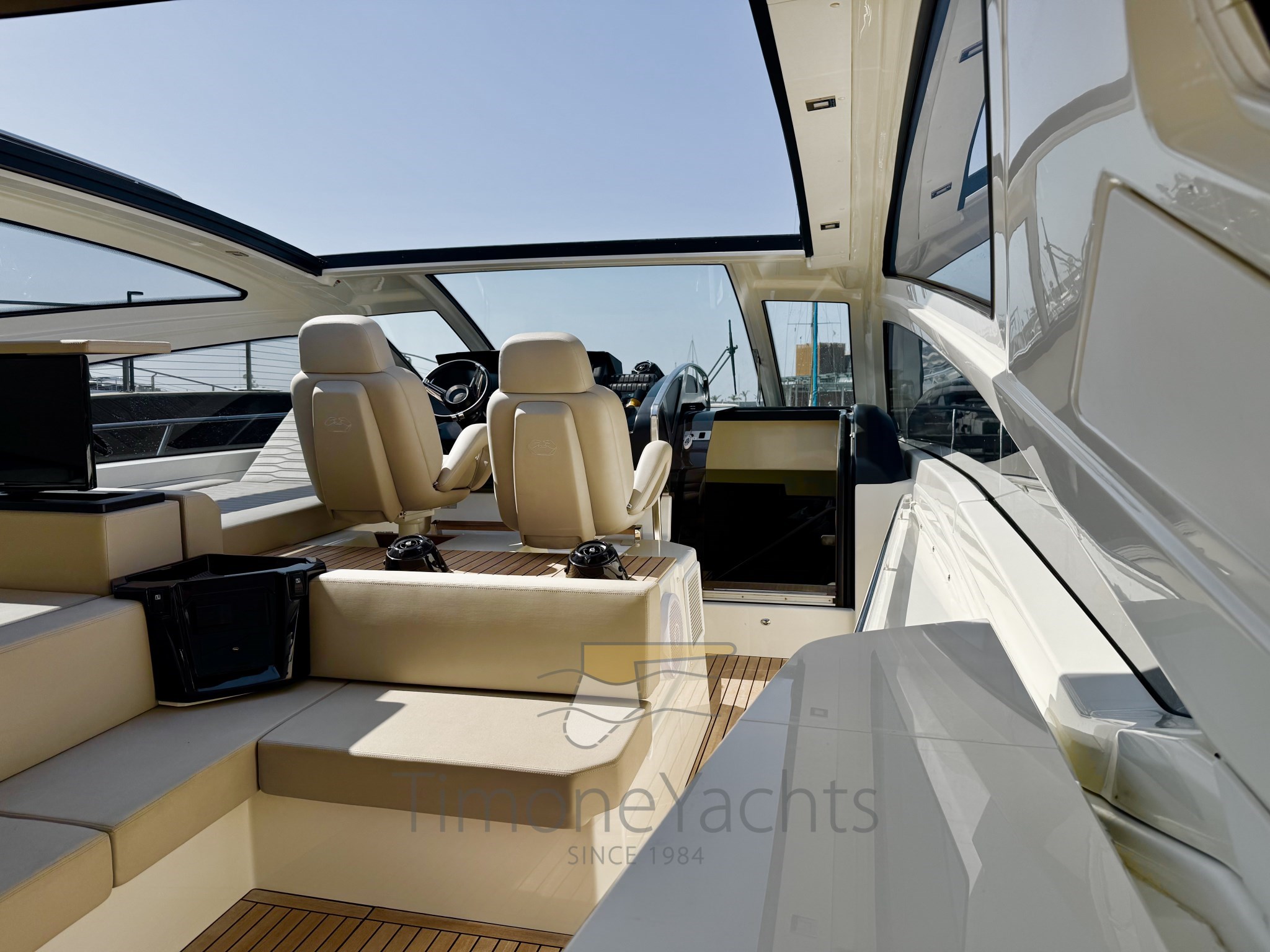 Cranchi 60 ST - Cockpit