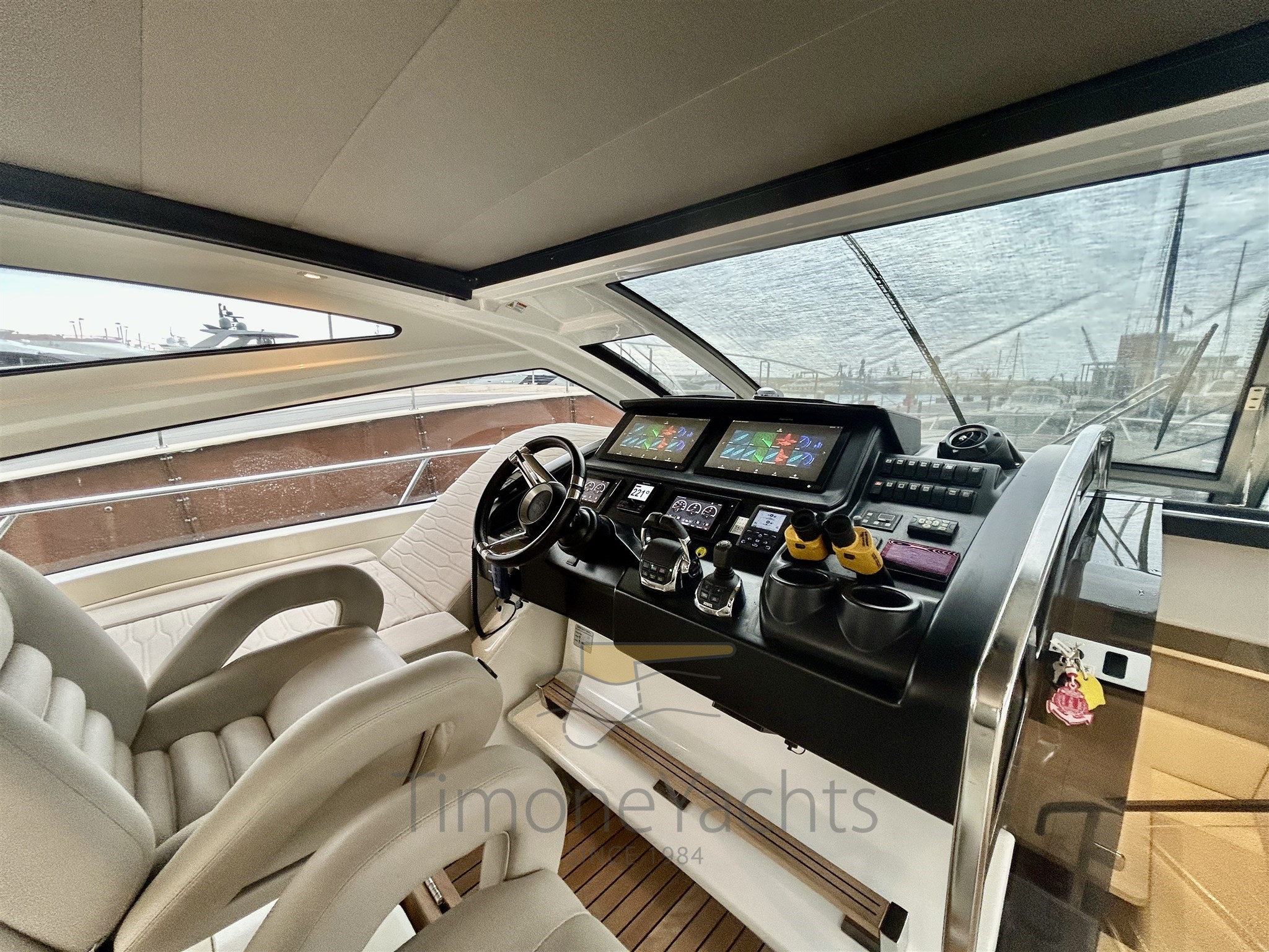 Cranchi 60 ST - Helm