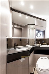 Azimut S7 Toilette VIP