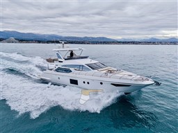 Azimut 66 2019